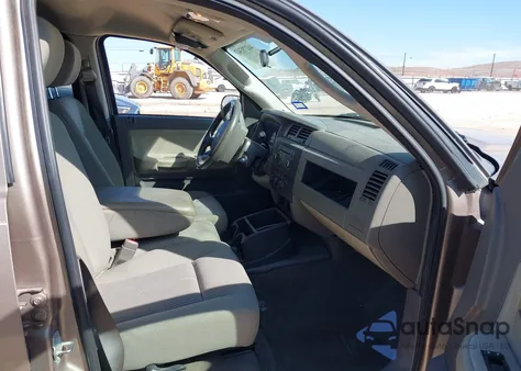 2010 Dodge Dakota Bighorn/Lonestar z USA, uszkodzony, nr VIN 1D7CE3GK7AS107422